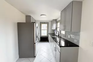 162 High St, Naugatuck, CT 06770 - Photo 2