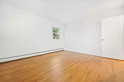 33 Dora Street, Stamford, CT 06902 - Photo 12