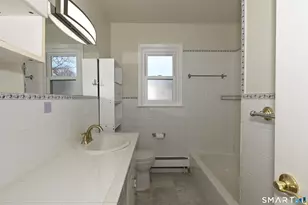 33 Dora St, Stamford, CT 06902 - Photo 14