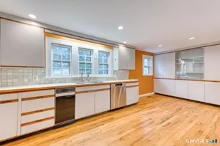 344 N Steele Rd, West Hartford, CT 06117 - Photo 8