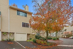 46 Sunrise Hill Rd, Norwalk, CT 06851 - Photo 2