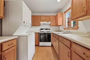 40 Moshier St, Greenwich, CT 06831 - Photo 10