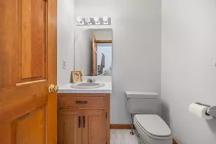 1325 Farmington Ave, Bristol, CT 06010 - Photo 12