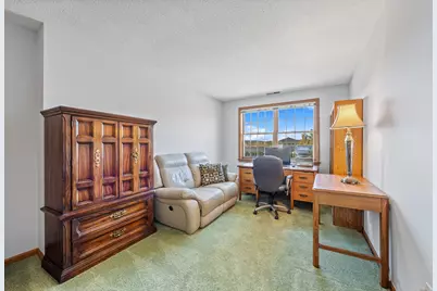 1325 Farmington Avenue #APT 2, Bristol, CT 06010 - Photo 24