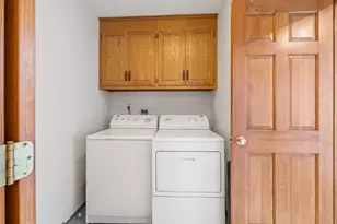 1325 Farmington Ave, Bristol, CT 06010 - Photo 22