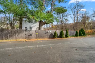 9 Cook St, Manchester, CT 06040 - Photo 34