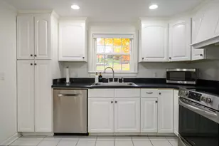 486 Deercliff Rd, Avon, CT 06001 - Photo 14