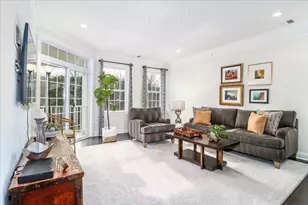 433 Brookside Ct, Newtown, CT 06470 - Photo 8