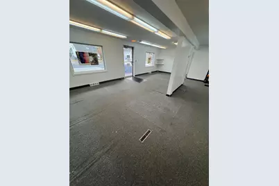 2586 Whitney Avenue, Hamden, CT 06518 - Photo 4