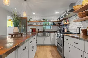 11 Pearl St, Groton, CT 06340 - Photo 16