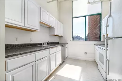 390 Charles Street #APT 201, Bridgeport, CT 06606 - Photo 8