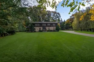 116 Hillcrest Park Rd, Greenwich, CT 06807 - Photo 2