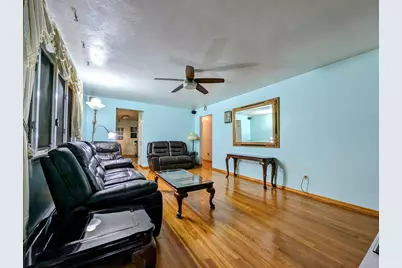 14 Stuart Drive, Danbury, CT 06811 - Photo 4