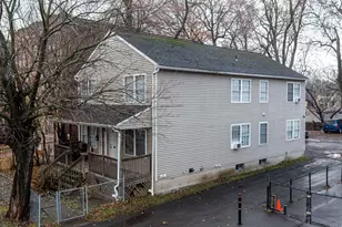 147 Enfield St, Hartford, CT 06112 - Photo 32