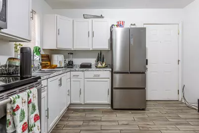 147 Enfield Street, Hartford, CT 06112 - Photo 8