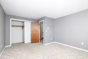 39 Farmington Ave, Plainville, CT 06062 - Photo 16