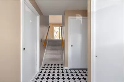 39 Farmington Avenue #B4, Plainville, CT 06062 - Photo 6