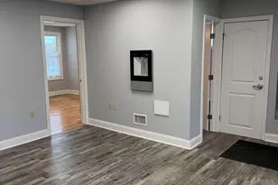 211 Montowese St, Branford, CT 06405 - Photo 10