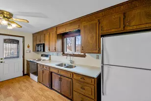 35 Pine St, Waterford, CT 06385 - Photo 20