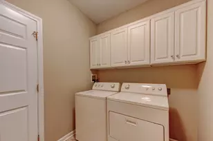 74 Brookview Pl, Southington, CT 06479 - Photo 20