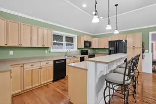 147 N Wawecus Hill Rd, Norwich, CT 06360 - Photo 6