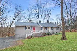 180 Peaceable Ridge Rd, Ridgefield, CT 06877 - Photo 2