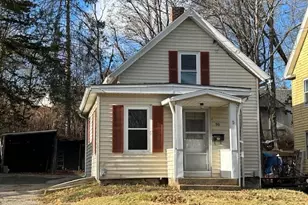 90 Chapman St, Windham, CT 06226 - Photo 1