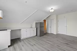 72 S Main St, Wallingford, CT 06492 - Photo 4