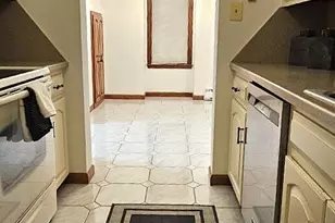 25 Washington St, Bristol, CT 06010 - Photo 14