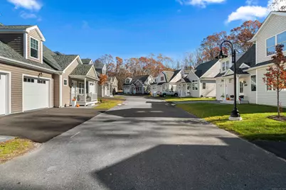 7 Ivy Hill Road #7, Waterford, CT 06385 - Photo 2