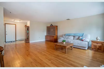 148 King Philip Drive, West Hartford, CT 06117 - Photo 14