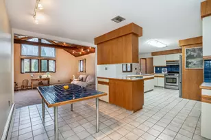 148 King Philip Dr, West Hartford, CT 06117 - Photo 8