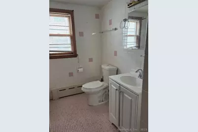 87 Grandview Terrace, Hartford, CT 06114 - Photo 6