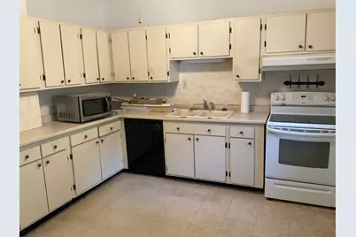 39 Park Avenue, Derby, CT 06418 - Photo 8