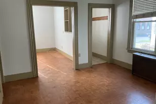 39 Park Ave, Derby, CT 06418 - Photo 2