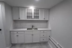 13 Patton Rd, Bloomfield, CT 06002 - Photo 12