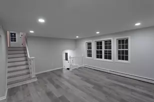 13 Patton Rd, Bloomfield, CT 06002 - Photo 6