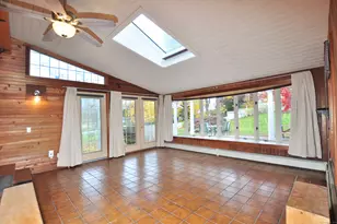 7 Peppercorn Ln, East Granby, CT 06026 - Photo 12