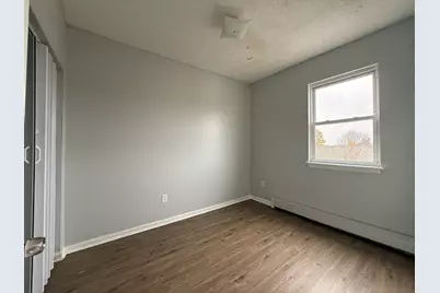 132 Locust Street #13, Waterbury, CT 06704 - Photo 12