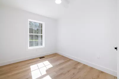 176 Rockwell Avenue, Bristol, CT 06010 - Photo 18