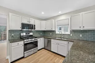 43 Copley Rd, Glastonbury, CT 06073 - Photo 8