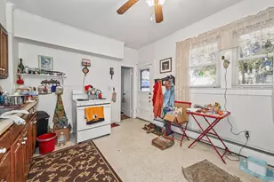 106 Rockwell St, Winchester, CT 06098 - Photo 12