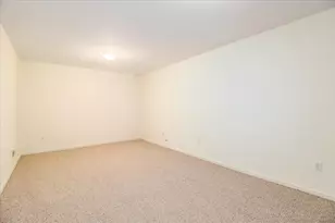 25 St George Pl, Newtown, CT 06482 - Photo 28