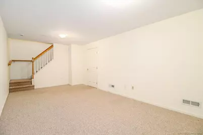 25 St George Place, Newtown, CT 06482 - Photo 30