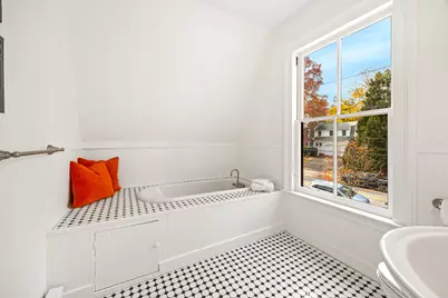 185 Saint Ronan Street, New Haven, CT 06511 - Photo 18