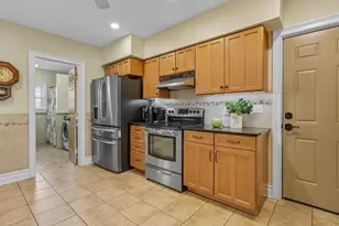 217 Huntington Rd, Stratford, CT 06614 - Photo 18