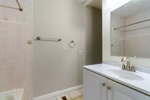 1 Horizon Dr, Norwalk, CT 06854 - Photo 10