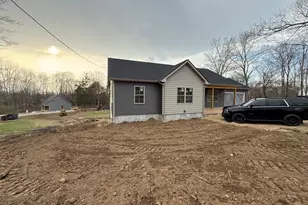247 Green Holow Rd, Killingly, CT 06239 - Photo 1