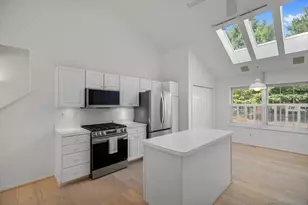 39 L Hermitage Dr, Shelton, CT 06484 - Photo 4