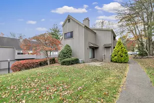 35 Algonquin Ln, Stratford, CT 06614 - Photo 36